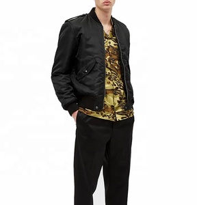 แจ็คเก็ตบอมเบอร์สตรีทแวร์ผู้ชายคุณภาพสูง ปี 2025 ขายส่ง แจ็คเก็ตบอมเบอร์บุผ้าควิลท์ ความหนาปกติ โพลีเอสเตอร์ - Product Image 4