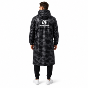 Veste de pluie imperméable à capuche pour homme, design camouflage personnalisé, polyester enduit de PVC, doublure polaire longue, coupe-vent, vêtements de travail en plein air - Product Image 4