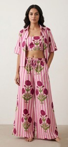 Ensemble 3 pièces en coton 100 % à fleurs roses pour femmes, haut à bretelles spaghetti, pantalon palazzo à jambes larges. - Product Image 2