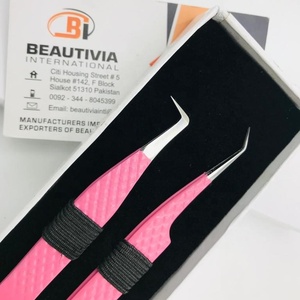 Pince à épiler d'extension de cils à pointe en fibre enduite de poudre rose personnalisée pince à épiler en acier inoxydable de marque privée adhérence parfaite testée à la main - Product Image 5