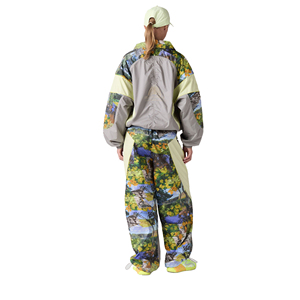 Conjunto Deportivo para Mujer, Chaqueta con Capucha y Pantalones Anchos, Estampado en las Mangas, Ropa Deportiva - Product Image 6