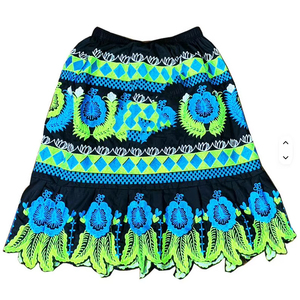 Jupes d'été grandes tailles en coton imprimé floral, style tribal tropical insulaire, inspirées de la Micronésie, Chuuk, Hawaï et Guam - Product Image 6