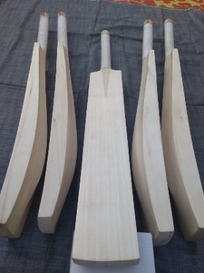 Batte de cricket en bois ambidextre, style classique, durable, 2,8 lb, épaisseur 13 mm-16 mm, coutures sans soudure, batte de cricket ambidextre - Product Image 6