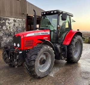 Tractor Agrícola Premium Massey Ferguson de 100HP, Diésel, 4x4, Maquinaria Agrícola de Trabajo Pesado, Compatible con Cargador de Campo y Rotocultivador - Product Image 1