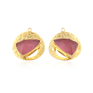 Pendientes con Gema Ojo de Gato Rosa Trillón, Bañados en Oro de 18k, con Marco de Latón Sólido Martillado, Piedra Geométrica Facetada para Creación de Joyas - Product Image 1