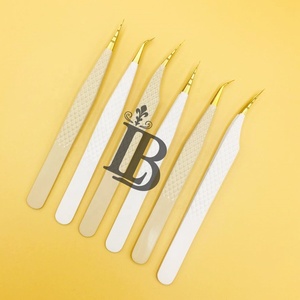 Pinzas de alta demanda con revestimiento color melocotón, estilo de punta recortada, con logo, las más vendidas, de acero inoxidable - Product Image 3