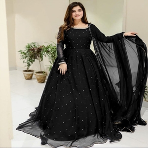 Ensemble de robe de soirée 3 pièces en mousseline de soie traditionnelle de haute qualité pour femmes, avec châle brodé pour mariage et fête - Product Image 6