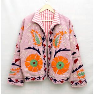 Chaqueta de Algodón con Bordado Floral Hecho a Mano en India, Cuello Mandarín, Estilo Prairie Chic, Ecológica, para Mujer - Product Image 2