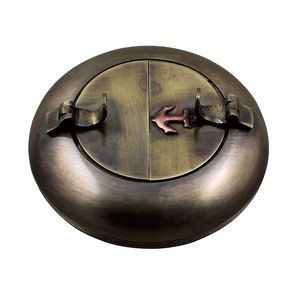 Cendrier pour la maison, le bureau, l'hôtel, Bar, bol, décor, design moderne, accessoires en métal, forme ronde, finition dorée, cendriers couverts - Product Image 1