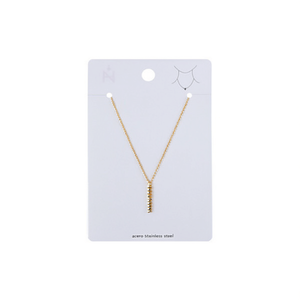 Collana con ciondolo a lettera Acero in acciaio inossidabile placcato oro, design minimalista per donna - Product Image 1