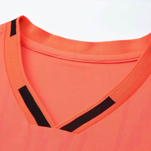 Maillot de football pour homme en corail à col en V avec short noir, design rayé sublimé, polyester respirant, vêtements de sport d'été - Product Image 4