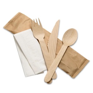 Ensemble de couverts jetables écologiques et biodégradables en bois de bouleau avec fourchette, cuillère, couteau et serviette pour la restauration aérienne et les repas en voyage - Product Image 4