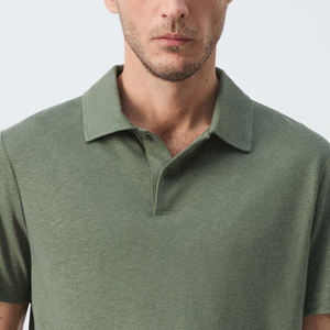 Camiseta de Algodón para Hombre, Diseño Personalizado, Calidad Superior, con Elegante Cuello Camisero con Cierre de Botones - Product Image 2