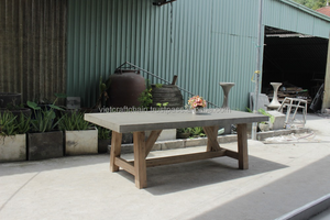 Table à manger personnalisée de l'usine du Vietnam base en bois combinée avec le dessus de table en béton imperméable pour mobilier d'extérieur - Product Image 4