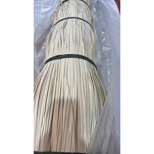 Pieles de caña de ratán blancas duraderas de alta calidad de núcleo colorido de Vietnam para la fabricación de cestas - Product Image 2
