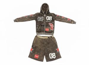 Conjunto Deportivo Personalizado con Estampado Gráfico - Sudadera con Capucha y Cierre Completo Estilo Vintage Lavado Ácido y Pantalones Cortos a Juego - Product Image 4