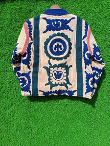 Chaqueta Floral de Terciopelo Beige Estilo Bohemio, Bordado Suzani Tradicional Hecho a Mano, Ropa de Otoño para Mujer, Prenda Exterior de Manga Larga - Product Image 5