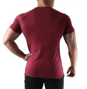 T-shirt pour homme à manches courtes, col rond, séchage rapide, coupe ajustée, avec impression de lettres sur le devant, logo personnalisé, vêtements de sport décontractés - Product Image 6