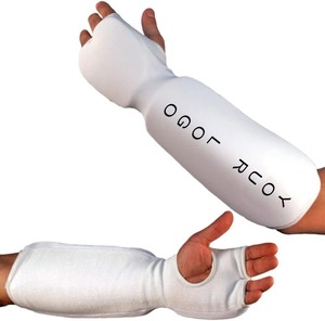 Taekwondo Forearm Guard Cotton karate Arm Guard Cotton Karate Taekwondo Forearm and hand Protector Made of cotton MMA Forearm - Product Image 2