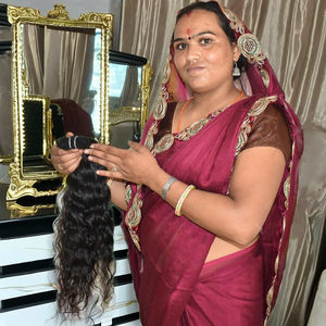 Cheveux humains naturels vierges bruts, paquets de trame de génie ondulés, vendeur non traité, cheveux humains indiens vierges de couleur noire - Product Image 2