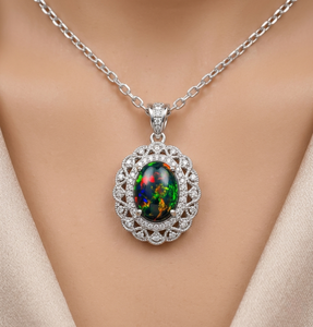 Collar con colgante de ópalo de corte ovalado Mehrajuddin Gems, chapado en plata, de aleación, clásico, con diseño de alas solitarias para niños, engaste de bisel, cristiano - Product Image 2