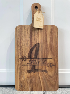 Planche à découper carrée en bois faite à la main avec poignée, épaisseur 2,0 cm, qualité artisanale supérieure, prix usine bas, vente en gros - Product Image 1
