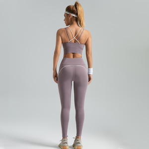 Ensemble de yoga sans couture grande taille personnalisé pour femme, taille haute, effet scrunch, compression, course à pied, en Spandex/Polyester, col roulé - Product Image 2
