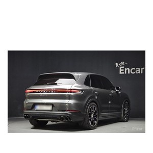 Porsche Cayenne 3.0 2024 con Caja de Cambios Automática, 24,143 km, Asientos de Cuero, Cámara Trasera, Volante a la Izquierda - Product Image 2