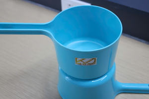 Cucharón de agua de plástico PP confiable Vietnam-OEM/ODM disponible-Fuerte peso ligero suave de larga duración-Solo lavado a mano-Marca KIM VU MINH - Product Image 5