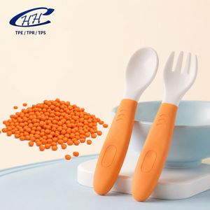Elastómero Termoplástico de Agarre Suave (TPE) para Mangos de Cucharas y Tenedores para Bebés - Product Image 1