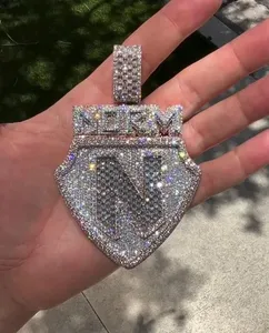 Pendentif unisexe personnalisé avec lettre et nom, style hip-hop, en argent sterling plaqué, avec moissanite taille ronde - Product Image 2