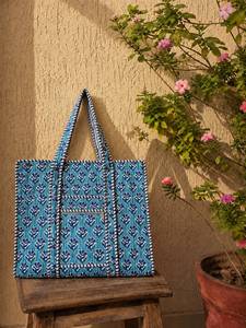 Sacs fourre-tout matelassés en coton imprimé à la main, très demandés, pour femmes, sacs de voyage, sacs de plage, fournisseur en gros - Product Image 3