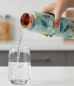Elegante Botella de Agua de Cobre con Base Verde y Estampado Floral, Diseño Ecológico y Estilizado para Hidratación Diaria, Viajes, Oficina y Actividades al Aire Libre - Product Image 5