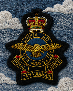 Écusson brodé personnalisé RCA EAGLE BADGE avec ancre et couronne de lauriers, patch en tissu à coudre pour uniforme ou vêtement - Product Image 4