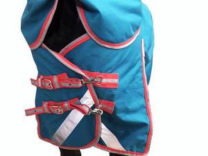 Manta Impermeable y Transpirable para Caballos, con Cuello Alto y Gran Solapa para la Cola, Fabricada en Tela Oxford de Poliéster, para Uso en Exteriores, Protección para Todas las Estaciones - Product Image 6