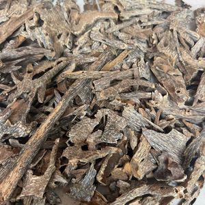 Encens de haute qualité en copeaux de bois d'oud, brûleur d'encens artisanal vietnamien et chinois, parfum agréable et aromatique, 100% naturel - Product Image 5