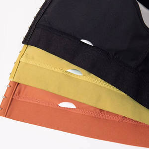 Sujetador deportivo de alta calidad para mujer, personalizado, con cuello en V, diseño cruzado, material de poliéster, para fitness. - Product Image 6