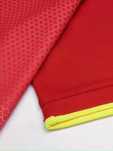 Uniforme de football pour hommes de haute qualité, impression par sublimation personnalisée, 100% polyester, léger, respirant, vêtements d'équipe sportive, noms personnalisés - Product Image 6
