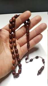 Tasbih Mala de Madera Pura con Cuentas Lisas y Elegantes, Regalo Moderno de HUMAYUN WORLD CRAFTS para Meditación Diaria - Product Image 3