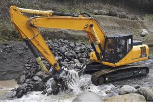 Efficient Used 3 Ton Tracked Digger with Low Fuel Consumption and Reinforced Hydraulic Bucket for Foundation Work - Product Image 3
