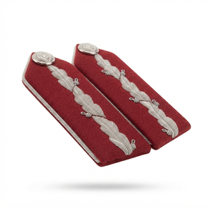Fabricant ODM : Écussons de col rouges avec broderie en fils d'argent, insignes d'uniforme de cérémonie faits à la main - Product Image 2