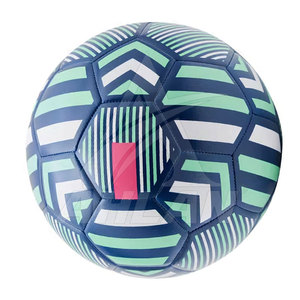 Balones de Fútbol de Construcción Robusta que Ofrecen un Manejo Confiable y Durabilidad - Product Image 3