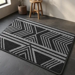 Elegante Tapete Moderno Tejido con Diseño Chevron, Antideslizante, en Tonos Gris Plateado, para Entradas Residenciales, Revestimiento de Piso con Estilo - Product Image 4
