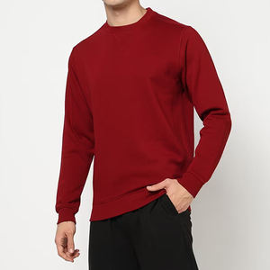 เสื้อสเวตเชิ้ตแขนยาวคอกลมสีแดงเลือดหมูสำหรับผู้ชาย ผ้าฟลีซ รับทำโลโก้ตามสั่ง รับผลิตแบบ OEM ODM ขายส่งเสื้อผ้า - Product Image 4