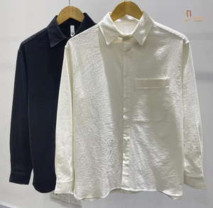 Chemise plissée décontractée à manches longues pour homme, tendance et personnalisable, en tissu sergé tricoté 100 % coton, infroissable - Product Image 1