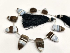 Perles en opale bleue de Boulder en forme de flèche, forme Trillian, naturelles, 10x19mm - Product Image 2
