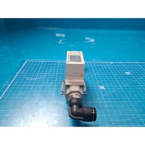 Interruptor de Flujo de Aire Digital SMC PF2A751-04-27, Usado, Piezas de Equipos Semiconductores Legacy - Product Image 3