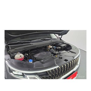 2021/10 for Kia Carnival Noblesse 9-Seater Diesel Automatic with Leather Seats 76,013 km Left Steering - Product Image 6