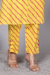NIYANI Salwar Kameez Amarillo y Rosa con Rayas Diagonales de Algodón, Secado Rápido, Antiarrugas, para Mujer, Tradicional, Casual, Verano - Product Image 3