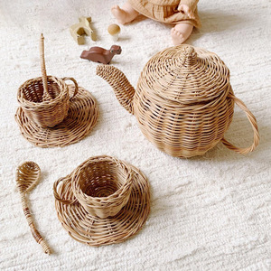 Juego de té de ratán de imitación al por mayor, juguetes educativos preescolares, tetera de juguete tejida a mano para niños - Product Image 1